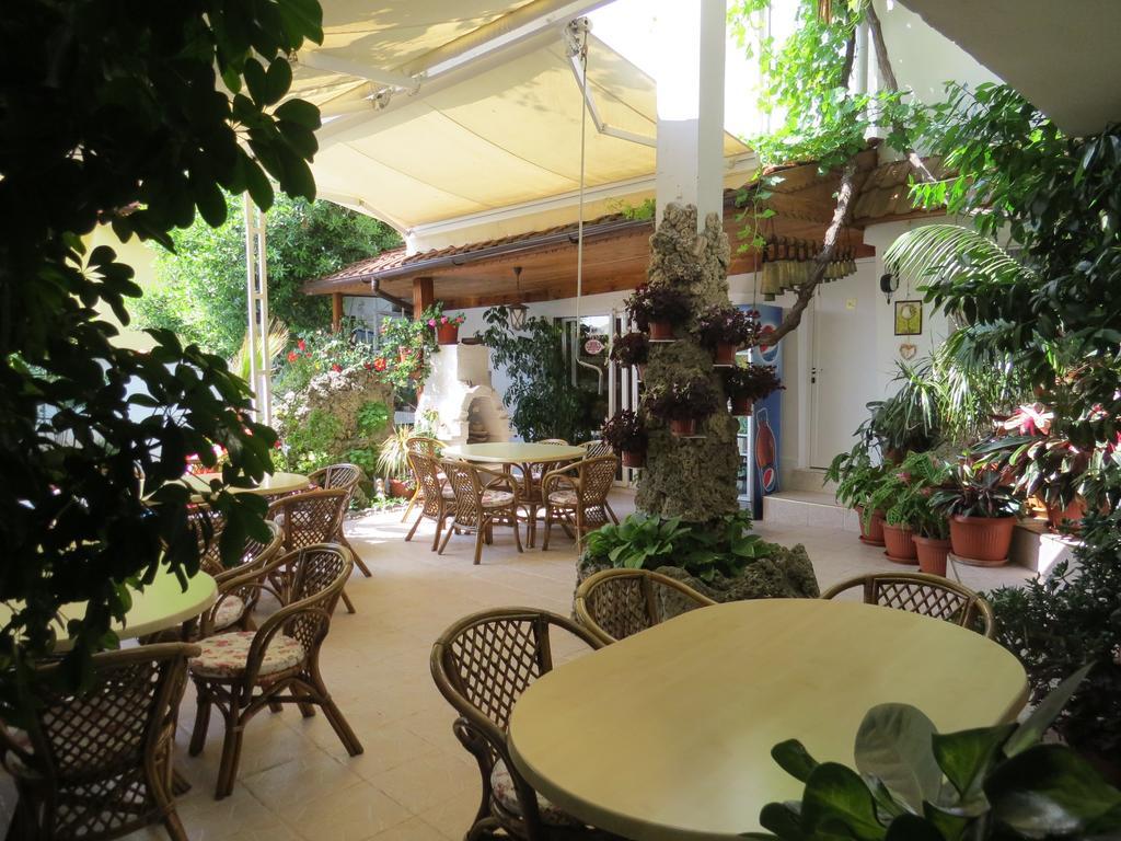Family Hotel Sofi Sozopol Luaran gambar