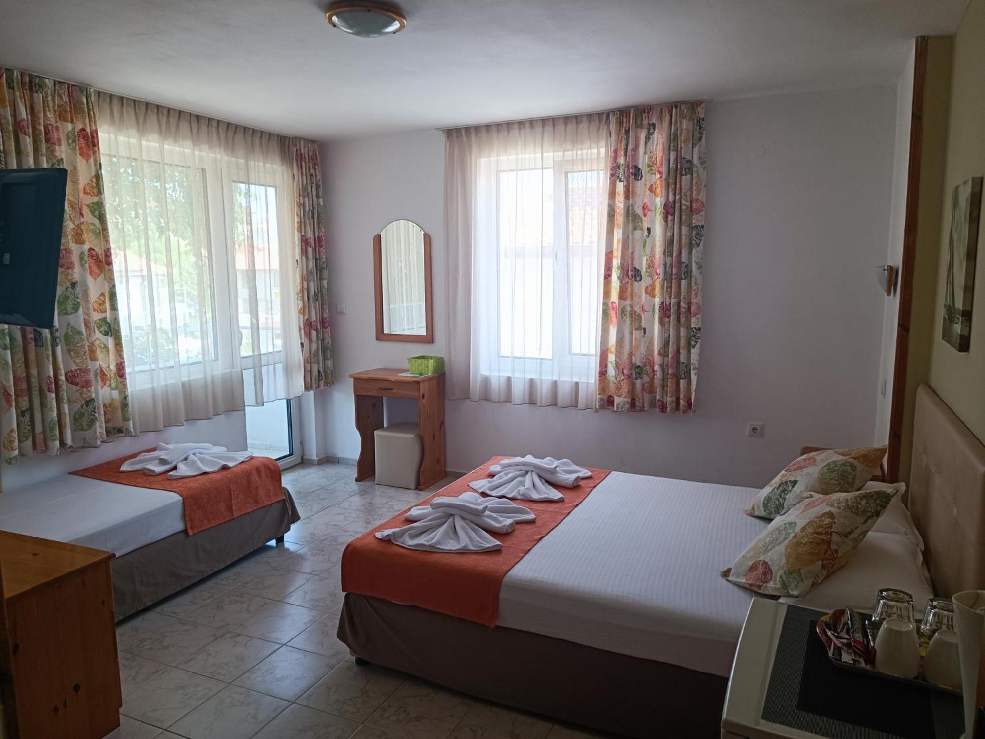 Family Hotel Sofi Sozopol Luaran gambar