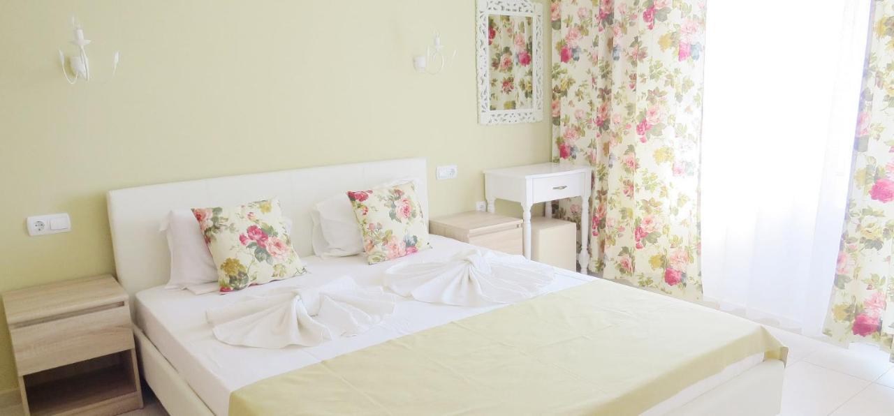 Family Hotel Sofi Sozopol Luaran gambar